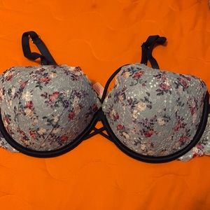 VS PINK Date Push-up Bra